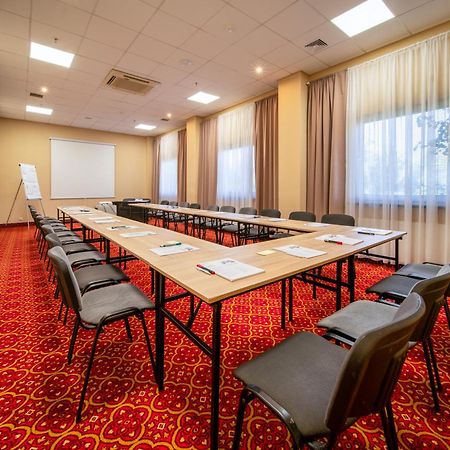 Hotel 500 Тарново-Подгурне Экстерьер фото