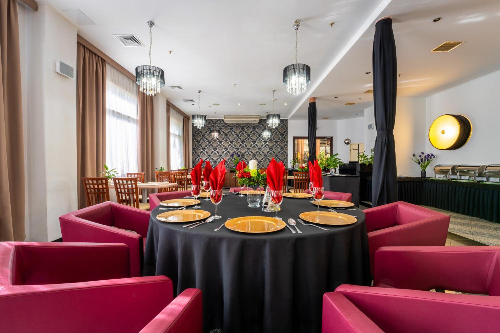 Hotel 500 Тарново-Подгурне Экстерьер фото